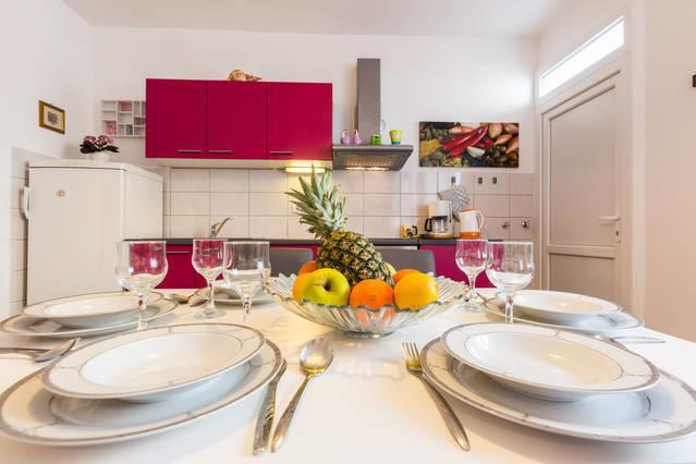Apartment Masa بيروفاتش الغرفة الصورة